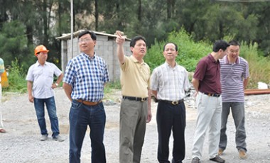 縣委領（lǐng）導蒞臨91麻豆精品新廠區督查（chá）工程建設情況